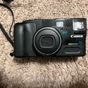 Canon Sure Shot Megazoom 76 Camera